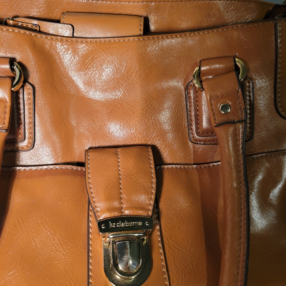 Purses - Picture 5 of 5